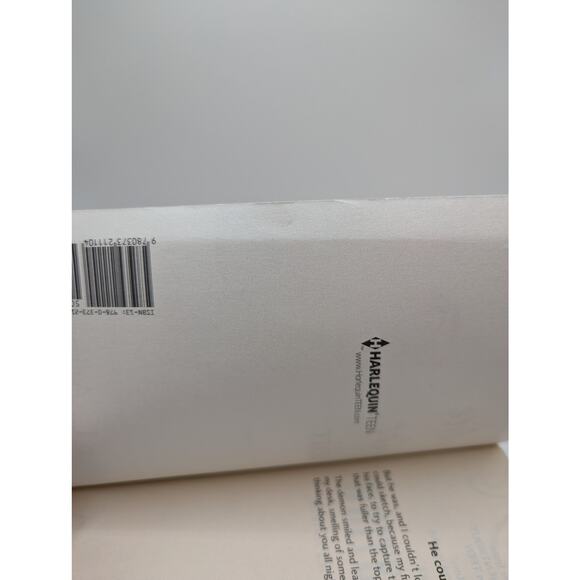 White Hot Kiss by Jennifer L. Armentrout - Picture 7 of 7